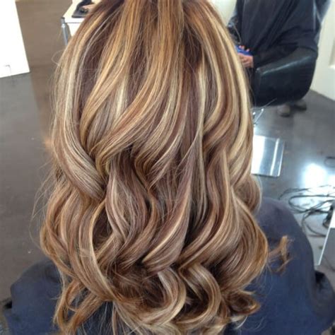 I have brown hair and would like to bring out red highlights. Brown Hair with Blonde Highlights: 55 Charming Ideas ...