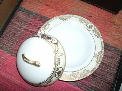 Noritake china patterns can be found on a variety of decorative wares, including pitchers, platters, gravy boats, and dinnerware. Noritake Gold Encrusted Flower Basket & Scroll Border ...