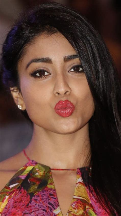Pin By Anmol Prakash On Shriya Saran Most Beautiful Indian Actress