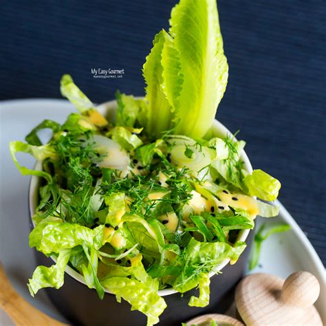 Classic Romaine Lettuce Salad