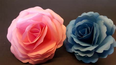 Here is the basic instruction to make any giant paper flowers and the collection of my giant paper flowers tutorials and templates … some are so easy to make with simple tools and some need more steps and equipment. How to make paper flowers step by step (Paper Flowers ...