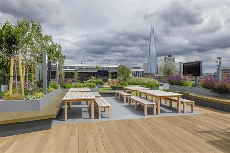 Large Central London Commercial Roof Terrace Design