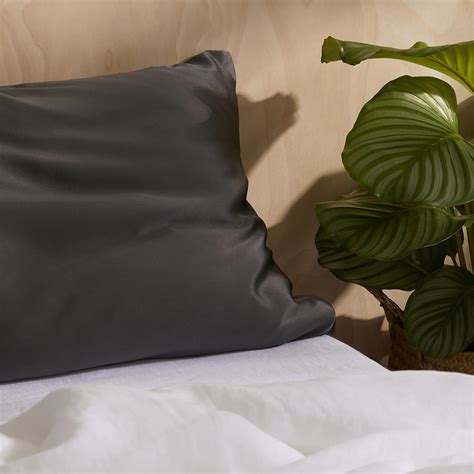 Amazon Com Brooklinen Mulberry Silk Pillowcase Home Kitchen