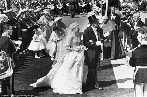 See Breathtaking Photos Of Grace Kellys Marriage To Prince Rainier