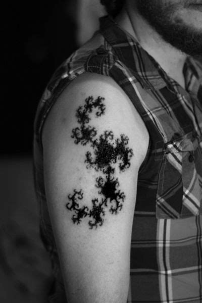 24 Mandelbrot Tattoo Ideas Fractals Fractal Tattoo Fractal Art