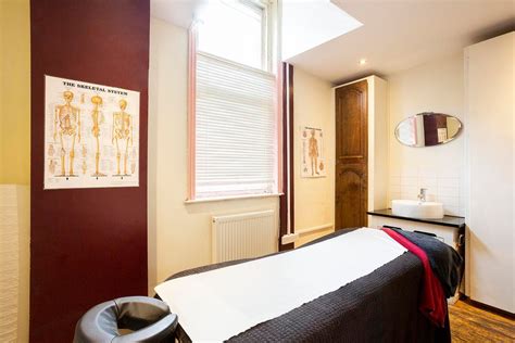 Pure Massage Therapy Massage And Therapy Centre In Forest Hill London Treatwell