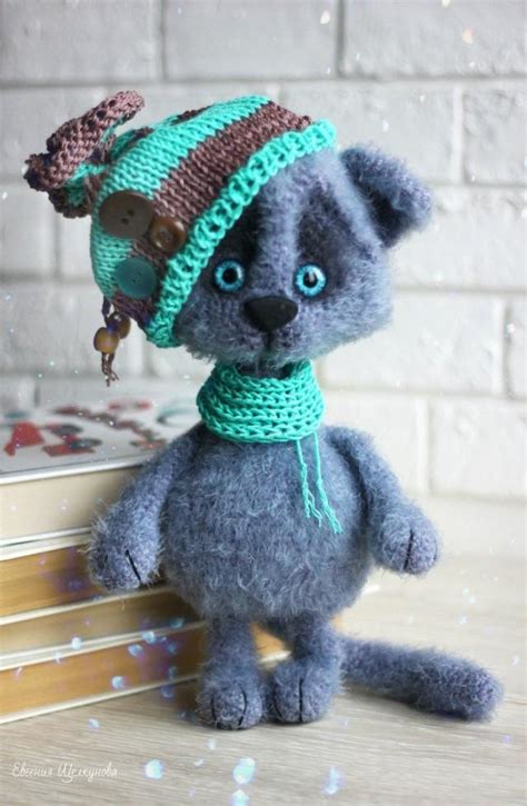 Toys for cats in crochet. Gray Cat Crochet Cat Toy Cute Miniature Cat Amigurumi Pet ...