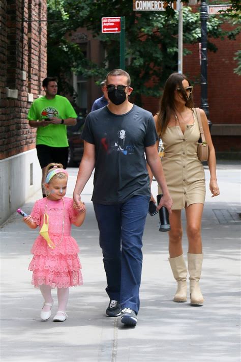 irina shayk and bradley cooper reunited together to spend some quality time with their daughter