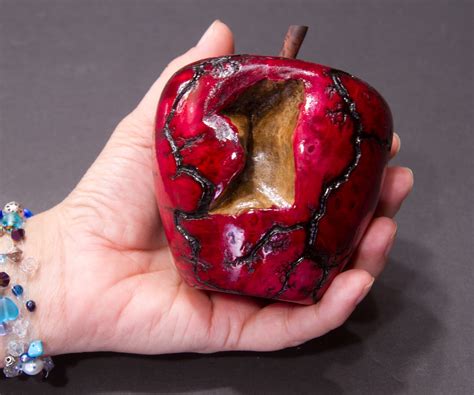 Poisoned Apple : 6 Steps (with Pictures) - Instructables