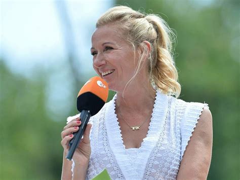 She is the current presenter of zdf fernsehgarten and zdf fernsehgarten on tour. Wie entspannt Andrea Kiewel immer nach dem "ZDF ...