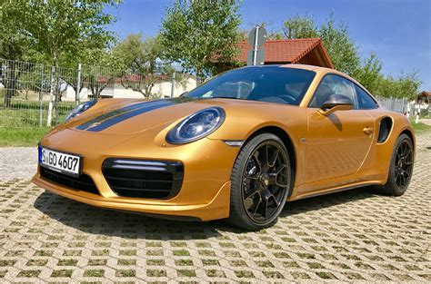 This partially unscripted comedy brings viewers into the squad car as incompetent officers swing into action. Porsche 911 Turbo S Exclusive Series : La 911 ultime ...
