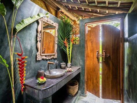 Spring Water Bungalow Bathroom In 2020 Balinese Bathroom Outdoor
