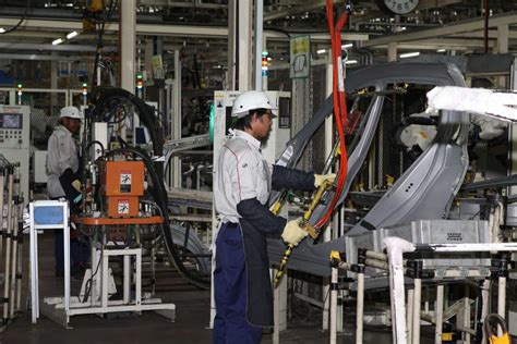 This engine plant represents a rm 500 million joint venture investment by daihatsu motor co. Perodua Global Manufacturing Sdn Bhd Location - Dirumahmalay