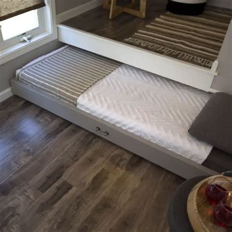 How to build a pull-out bed under a platform floor