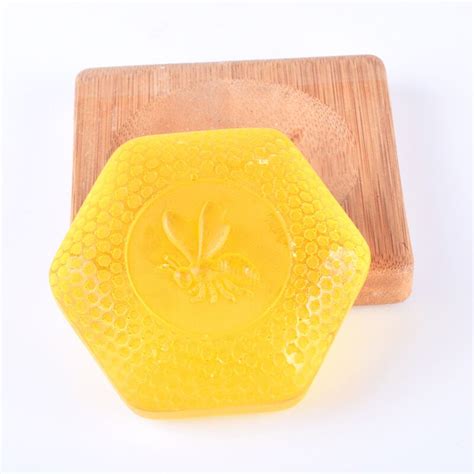 Heilen biopharm multani mitti handmade natural soap with essence of milk & honey. Handmade Honey Soap
