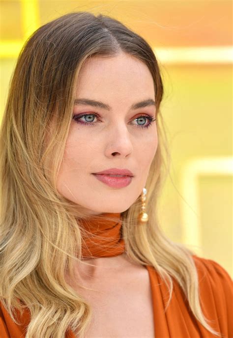 You probably know margot for her launching role in martin scorsese's wolf of wall street, and most recently seen. Margot Robbie Sexy at Once Upon a Time... in Hollywood premiere in London | #The Fappening