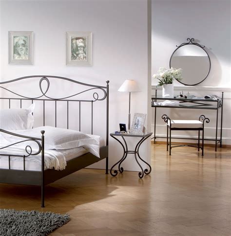 Wrought Iron Bedroom Sets