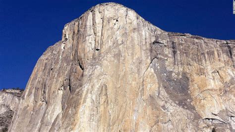 Alex Honnold Is First To Scale Yosemites El Capitan Without A Rope Cnn