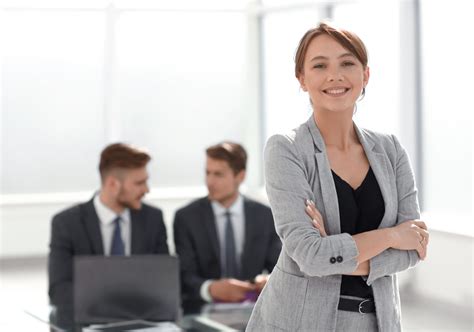 How To Become A Sales Representative 2024 Career Guide