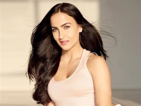 Elli Avram Wallpapers Top Free Elli Avram Backgrounds Wallpaperaccess