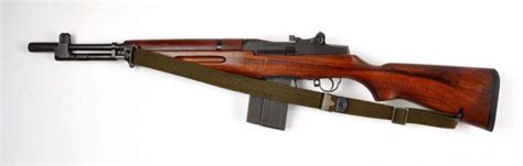 With us assistance the italian government began in order to modernize the garand and transition to the 7.62 nato caliber beretta developed a top. (M) MIB Beretta BM62 .308 Rifle.