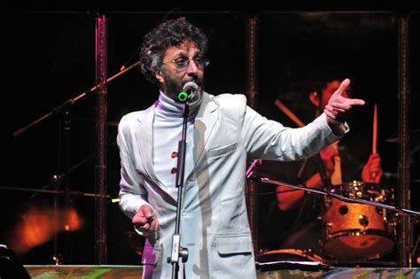 Del álbum giros, de fito páez, con daniel wirtz, paul duorge, tweety gonzález, fabián gallardo, fabiana cantilo, pedro aznar, osvaldo fattoruso, mono fontana y norberto campos. » Fito Páez conquistó de nuevo a Santiago