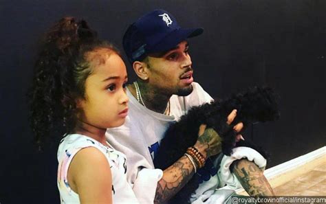 Chris Browns Daughter Royalty Looks So Grown Up In Pic From Her First Day Of School