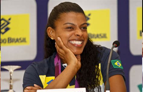 Fernanda (fe) garay, volleyball player from brazil. Sobre - Fernanda Garay