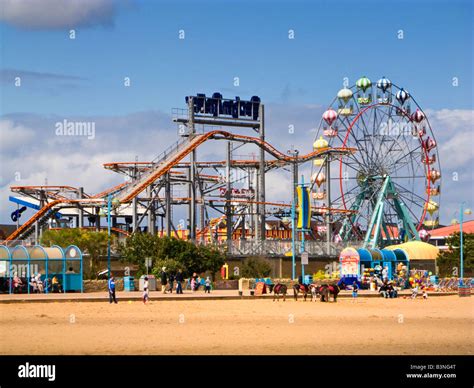 Skegness Pleasure Beach Fairground Amusement Park On The Beach Stock