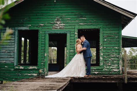 A Rustic And Romantic Wedding At The Barn At Crescent Lake With Leslie And Sam — Mcneile Photography