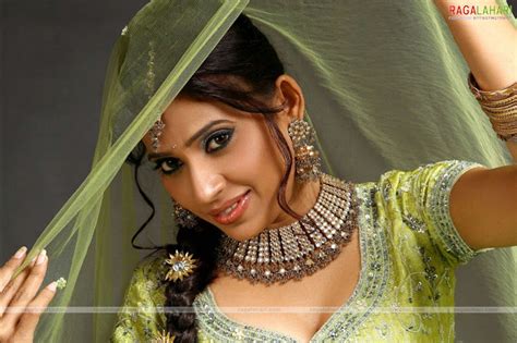 South Indian Cinema Actress Telugu Actress Deepmala Parmar Hot Clevage