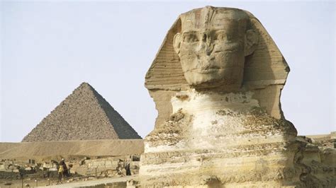 Stunning Sphinx Discovery Workers Make Incredible Find While Fixing