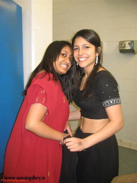 desi girls and aunties hot navel show part 2