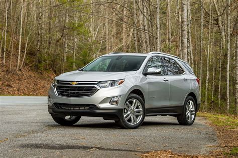 Back To Back 2018 Chevrolet Equinox 20t Awd Premier And 15t Fwd