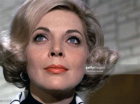 Barbara Bain As Cinnamon Carter In The Mission Impossible Episode
