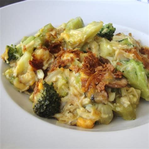 It has a special real food secret ingredient too and bakes up beautifully in less than an hour. Curried Chicken and Broccoli Casserole Photos - Allrecipes.com