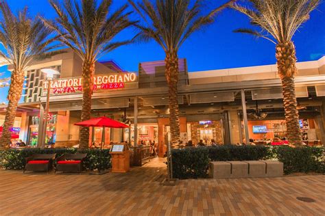Eat Where The Locals Eat: Vegas' Top Local Hot-Spots - Summerlin