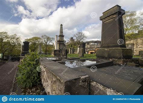 Edinburgh Scotland England Old Calton Cemetery A Cemetery With Old