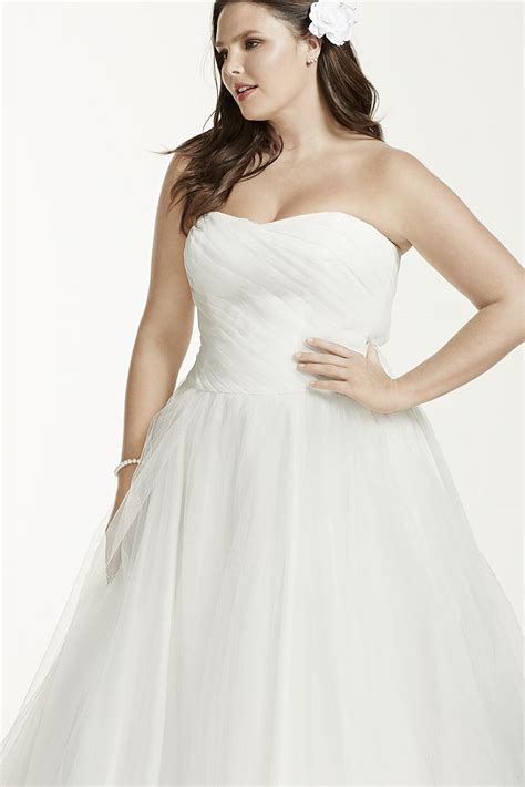 Davids Bridal Sample Strapless Ruched Bodice Tulle Ball Gown Wedding