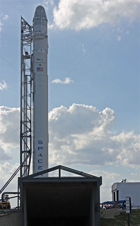 Spaceflight Now Falcon Launch Report Spacex Falcon Stands On The Launch Pad