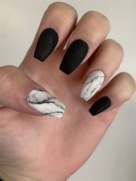 Matte Black Marble Nails In 2020 Black Marble Nails Matte Acrylic