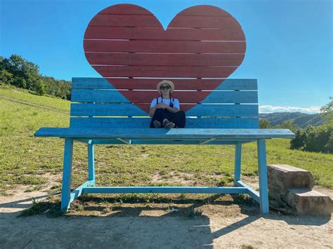 Le Panchine Giganti Delle Langhe E Del Monferrato THE BIG BENCH