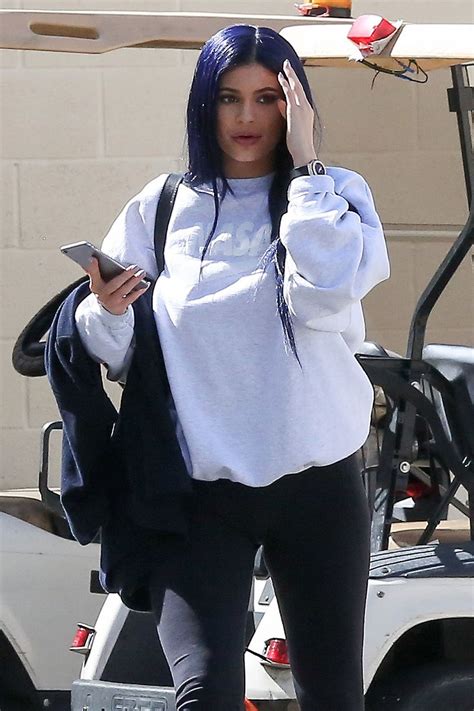 Kylie Jenner Shows Off Her New Hair Color Out In Calabasas