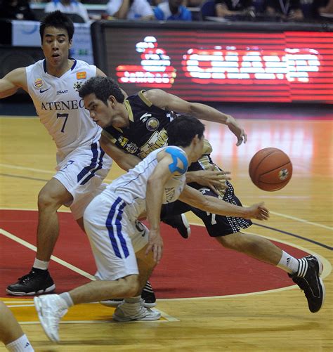 Uaap Ateneo Blue Eagles Within A Win Of Sweep Inquirer Sports