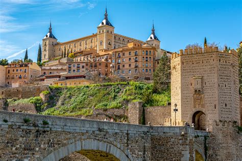 Self Guided Walking Tour Of Toledo With Maps Nomads Travel Guide