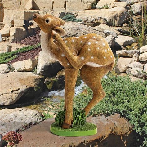 Design Toscano 16 In H X 11 In W Animal Garden Statue In The Garden