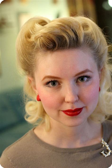 Hair care, hair trends, hairstyle, hairstyles. 40s hair - Johanna's blog | 40s hairstyles, Vintage ...