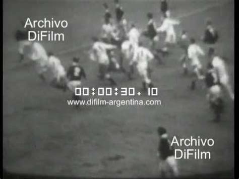 Hay un detalle que supera por amplio margen al clásico rioplatense de argentina vs uruguay , los los equipos de escocia e inglaterra, siguen manteniendo esa rivalidad tan ferviente que denominan. DiFilm - Inglaterra vs Escocia (1969) - YouTube