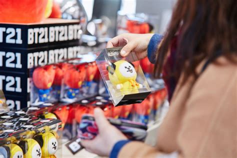What are some great bt21 merchandises you will find in the at the bt21 store, you will find a lot of different bt21 merchandises. Harajuku LINE Store Tokyo Opens BT21 Merchandise Floor to ...