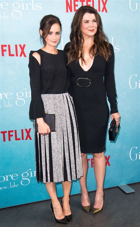 alexis bledel and lauren graham from the big picture today s hot photos e news